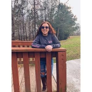 Meet your Posher, Dakota